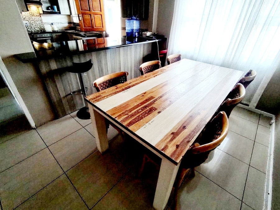 3 Bedroom Property for Sale in Amalinda Eastern Cape